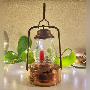 VTG Crown Small Miniature Work Lamp Battery Untested Glass Shade Japan